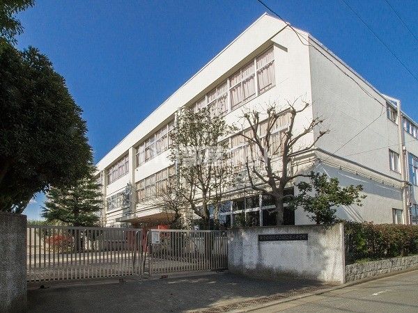 中学校　国立第二中（中学校）まで711m