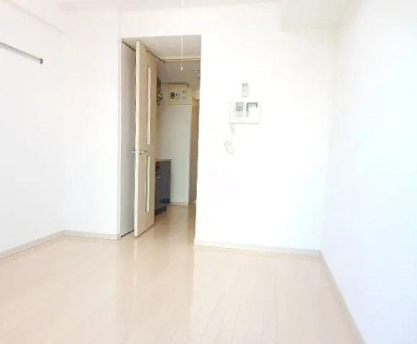 居室・リビング　★角部屋で通気性抜群★