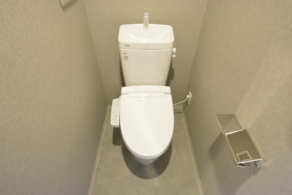 トイレ　シャワー付トイレ