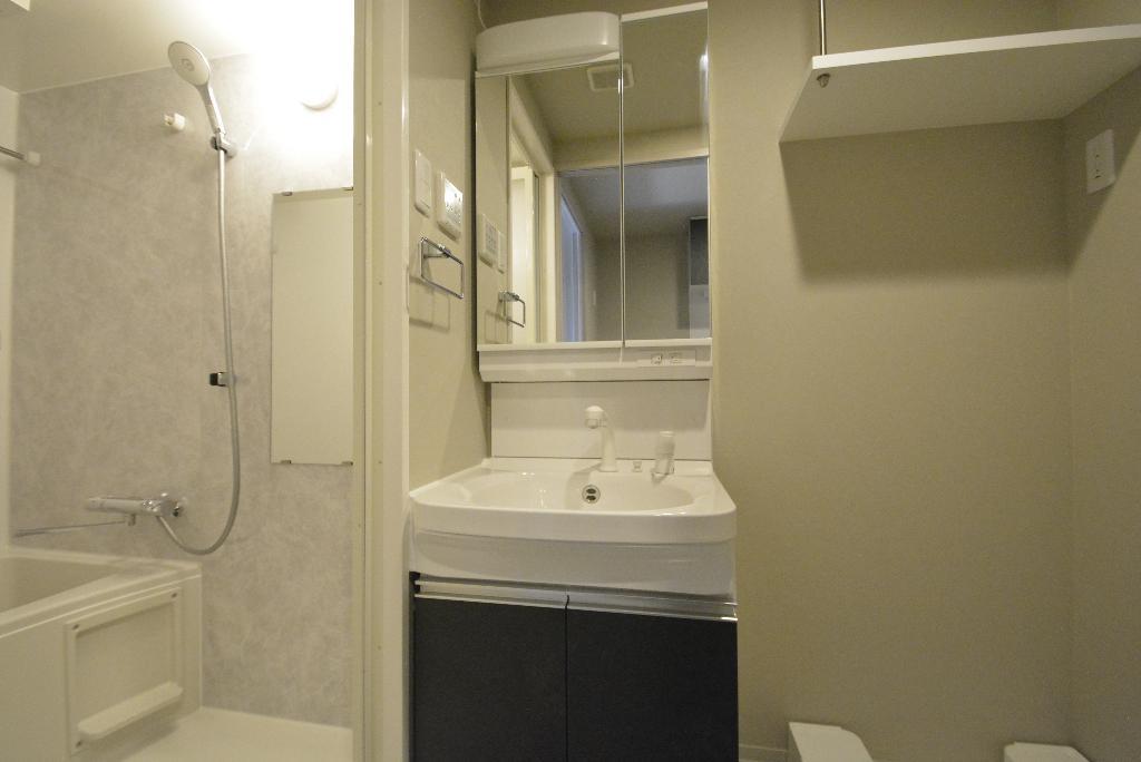 洗面設備　洗髪洗面化粧台