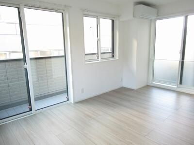 居室・リビング　※別部屋参考写真