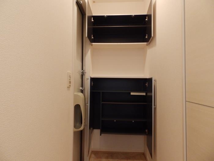 玄関　※別室の写真です。