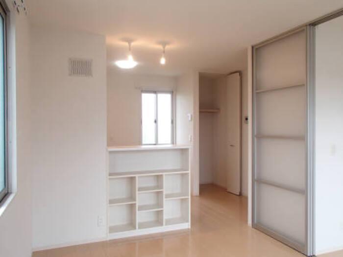 居室・リビング　※別室の写真です。