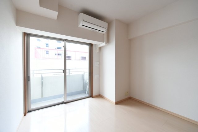 居室・リビング　★広々居室スペース★