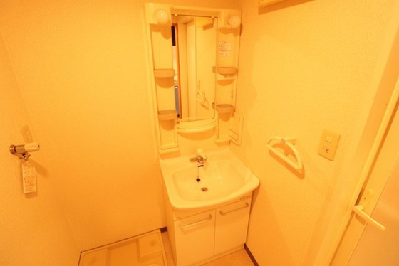 洗面設備　※別部屋の写真です