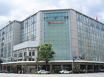 ショッピングセンター　京都タカシマヤ（ショッピングセンター）まで298m