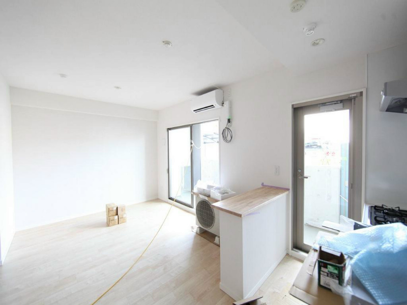 居室・リビング　ＬＤＫ11.4帖　洋室5帖とつなげても仕切っても使えます