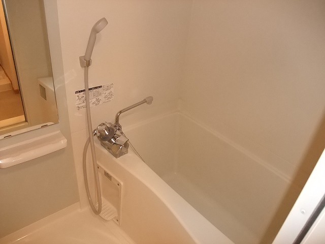 バス・シャワールーム　清潔な浴室！