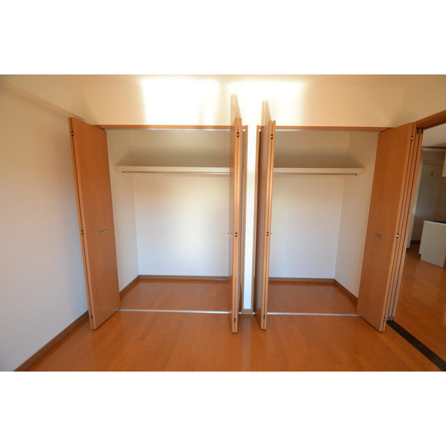 収納　クローゼット