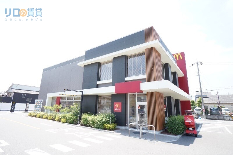 飲食店　マクドナルド伊丹荒牧店（飲食店）まで527m