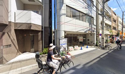 病院　医新クリニック（病院）まで299m