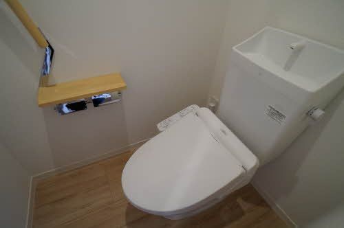 トイレ　シャワートイレ