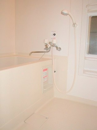 バス・シャワールーム　広々とした浴室で快適お風呂ライフ♪