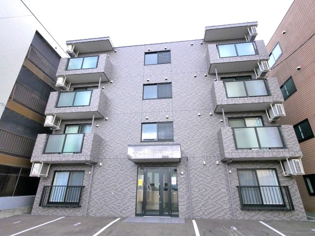 建物外観　地下鉄東西線　南郷１８丁目　徒歩9分