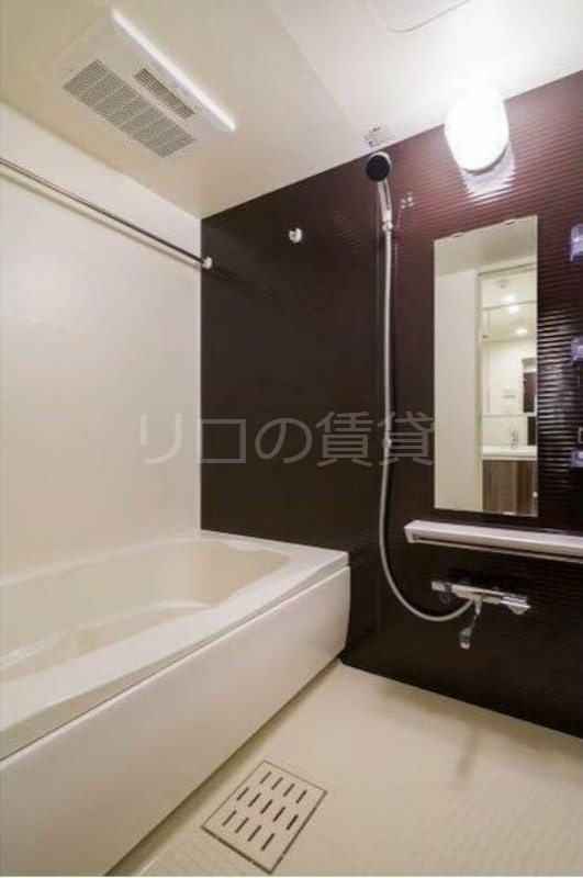 バス・シャワールーム　別部屋参考写真