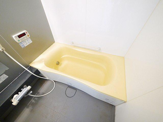 バス・シャワールーム　お風呂で日々の疲れを落としましょう