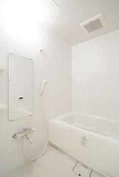 バス・シャワールーム　バスルーム