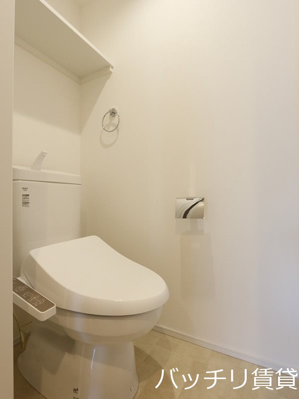 トイレ　同型イメージの為、現状を優先致します。