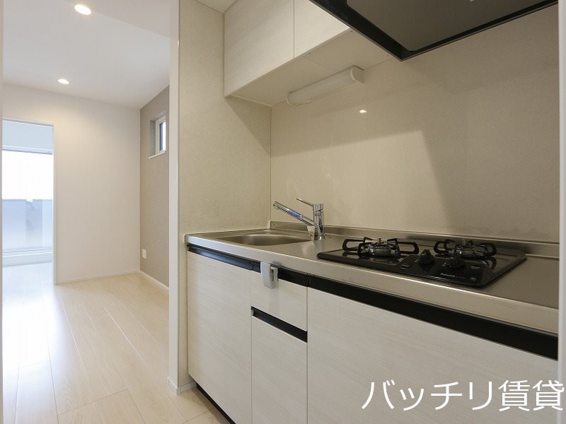 キッチン　同型イメージの為、現状を優先致します。