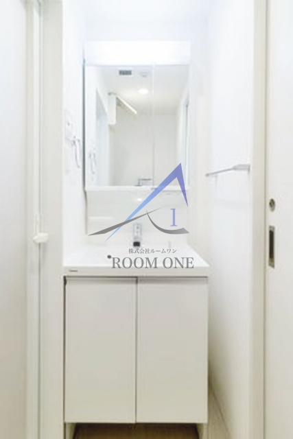 洗面設備　独立洗面台です。