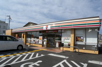 コンビニ　セブンイレブン 三木加佐店（コンビニ）まで218m