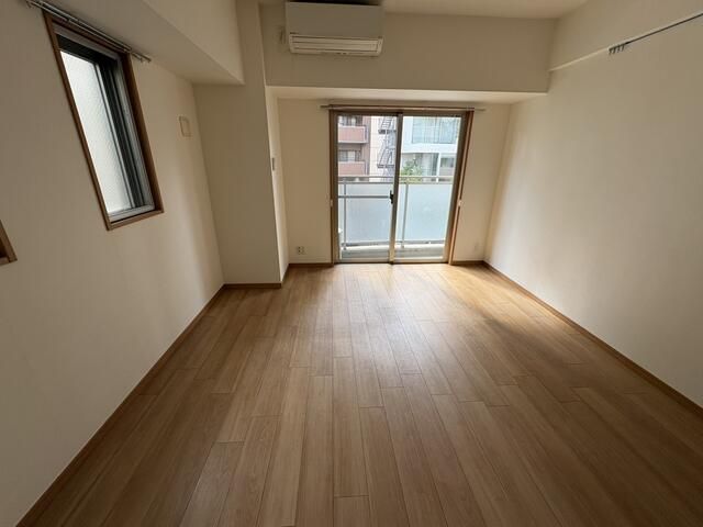 居室・リビング　※別部屋参考写真