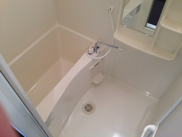 バス・シャワールーム　※別部屋のお写真になります