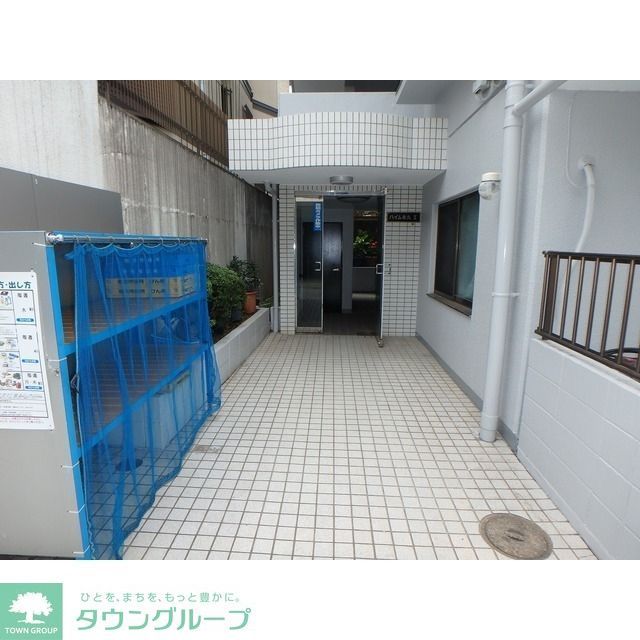 エントランス　エントランス