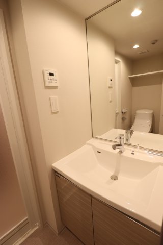 洗面設備　脱衣スペースもあります