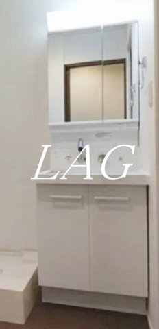 洗面設備　独立洗面台です。