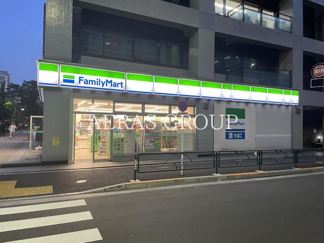 コンビニ　ファミリーマート 中央明石町店（コンビニ）まで132m