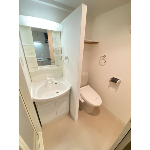 洗面設備　反転タイプになります♪