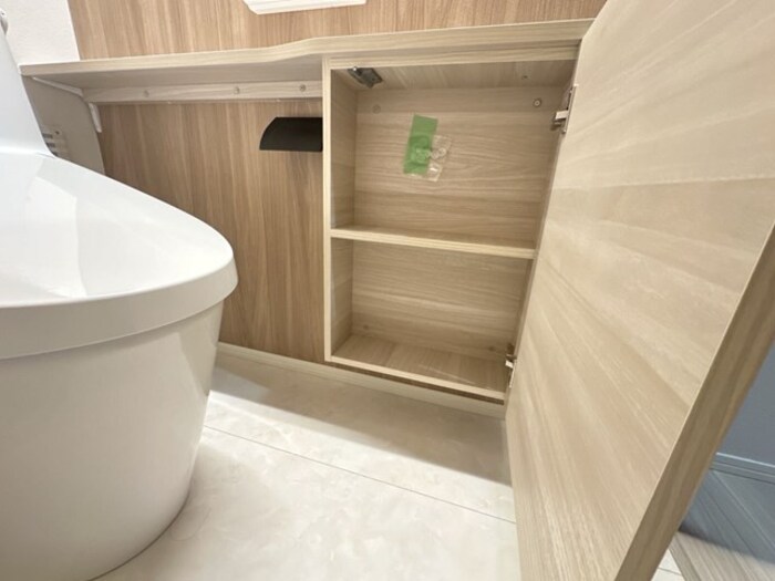 トイレ　トイレ収納