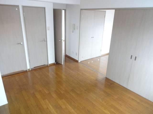 その他部屋・スペース　こちらは寝室にピッタリの洋室です