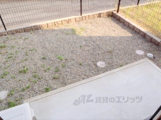 バルコニー　庭