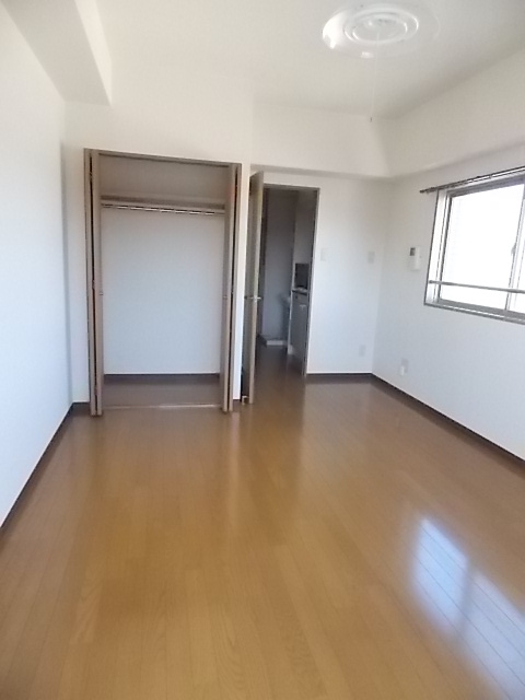 居室・リビング　写真は３０３号室