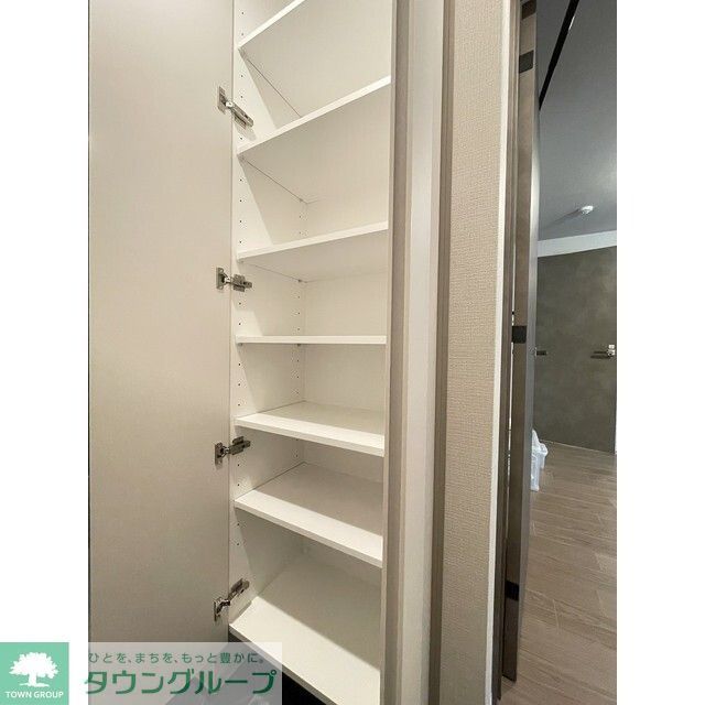 玄関　シューズボックス