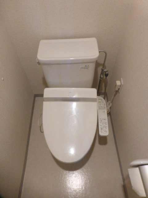 トイレ　※別部屋の参考写真です。