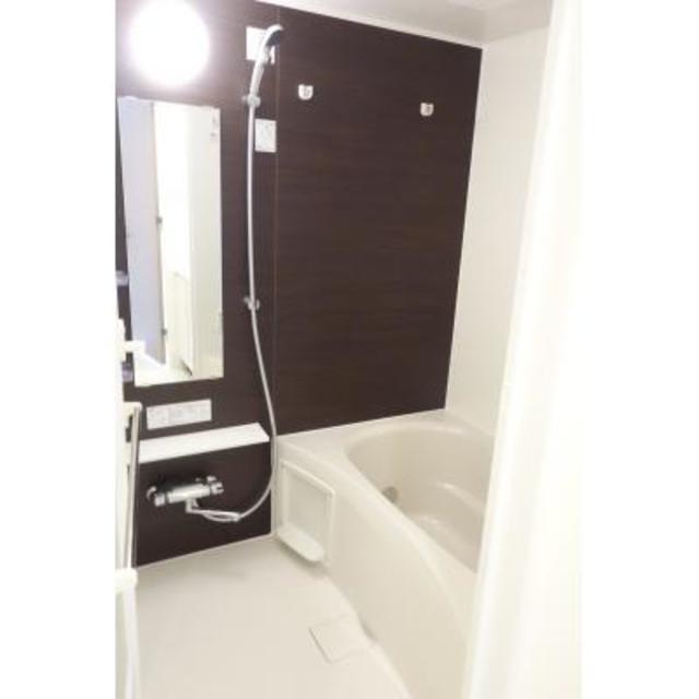 バス・シャワールーム　※写真は同タイプ住戸です。