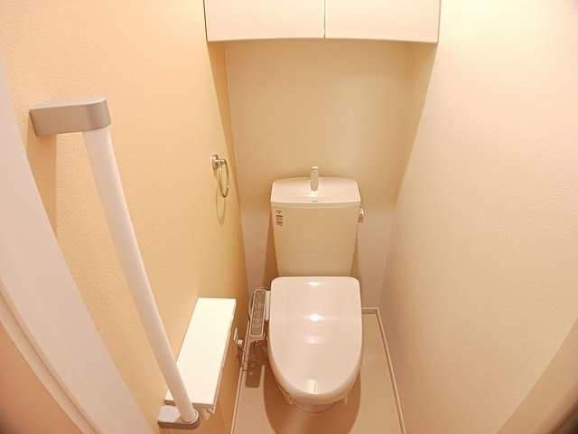 トイレ　トイレもきれいです