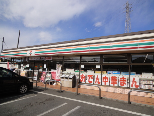 コンビニ　セブンイレブン（コンビニ）まで1042m