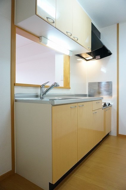 キッチン　同一物件別部屋写真