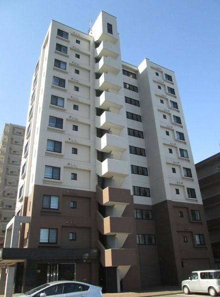建物外観　灯油ボイラー使用で光熱費お得な人気物件です♪★