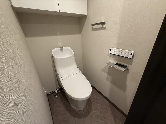 トイレ　同タイプ参考写真
