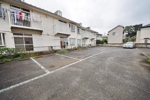 駐車場　駐車場スペース