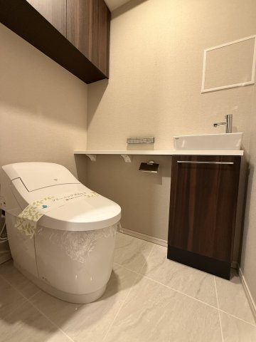 トイレ　別部屋参考写真