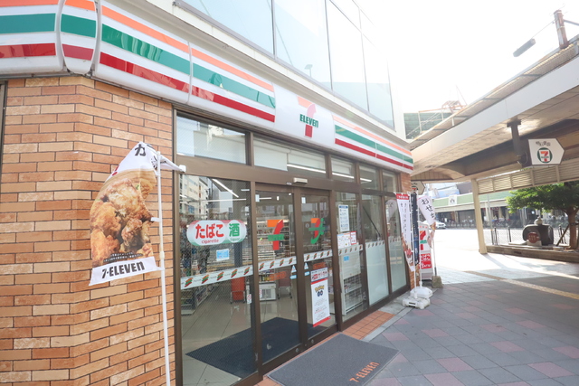 コンビニ　セブンイレブン明石山下町店（コンビニ）まで188m