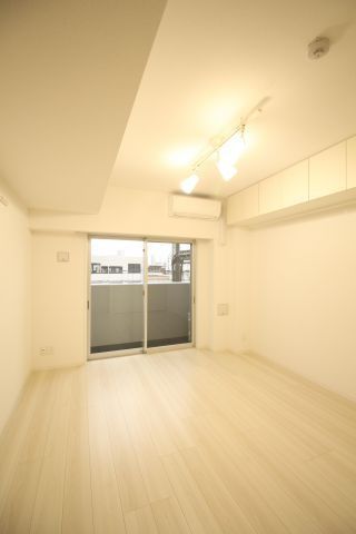 居室・リビング　フュージョナル王子RICOTT　北区栄町3