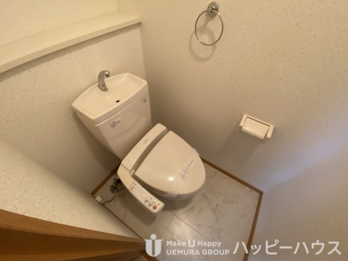 トイレ　別号室の写真です。