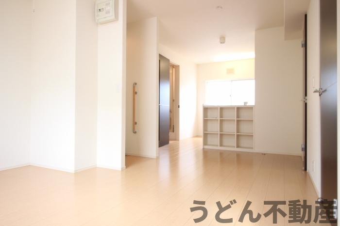 居室・リビング　うどん県のお部屋探しはうどん不動産へ うどんちゃんとLINE